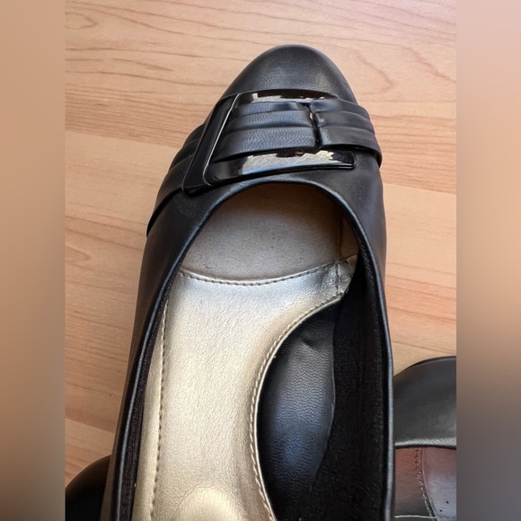 Hush Puppies -Shoes from Soft Style by Hush Puppies. Size 7 1/2” . Color Black. - Picture 8 of 9